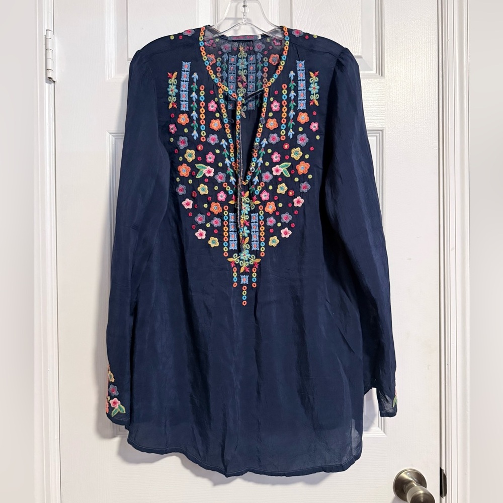 Johnny Was Navy Blue Embroidered Tunic Top Long Sleeves Size M